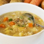 Staropolska zupa była uważana za potrawę siłaczy. Jest lekkostrawna, ale sycąca, dla jelit jak eliksir