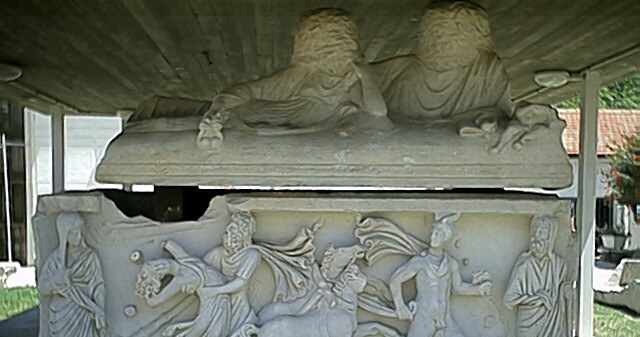 Starożytny sarkofag znaleziony w Aszkelonie. /Tzvi A/Wikimedia Commons /domena publiczna