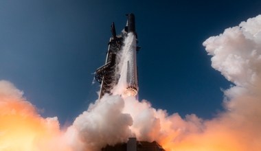 Starship firmy SpaceX przebija niebo! Co się stało podczas testowego lotu?
