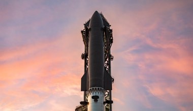 Starship gotowy do startu. W ładowani rakiety SpaceX satelity Starlink V3