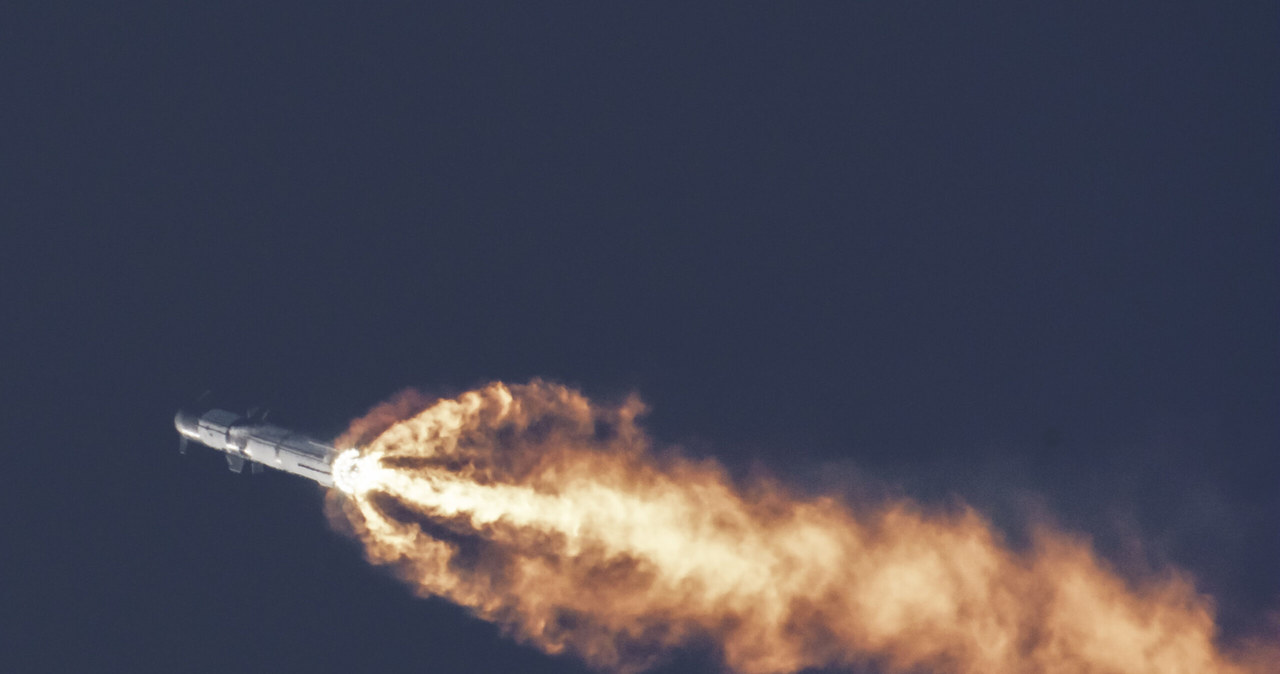 Starship w trakcie kwietniowego testu. Niestety po kilku minutach od startu eksplodował /SpaceX /materiały prasowe