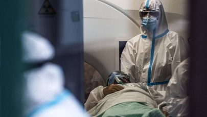 Starsza para zmarła na Covid-19. Zdaniem syna zachorowali przez jedno spotkanie