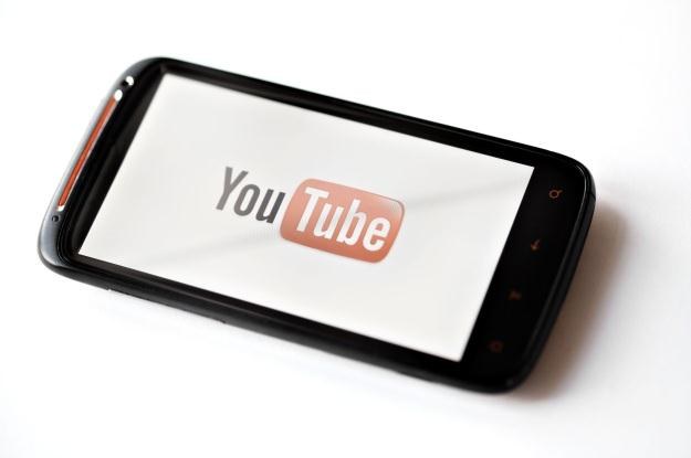 Starsze smartfony z Androidem otrzymają odświeżonego YouTube'a /123RF/PICSEL