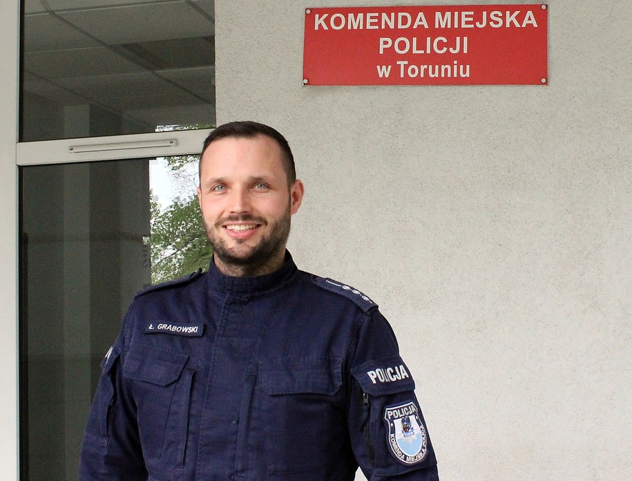 Starszy aspirant Łukasz Grabowski /KMP Toruń /Policja