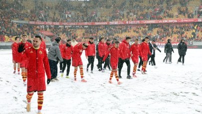 Start Ekstraklasy niezagrożony? "Monitorujemy sytuację bardzo dokładnie"