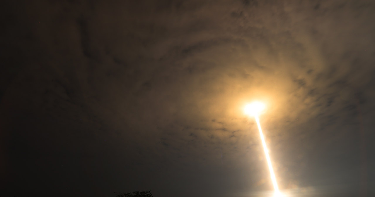 Start rakiety Falcon 9 z satelitami Starlink 6 maja 2022 roku z Florydy /Red Huber /Getty Images