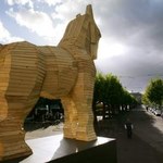 Stary trojan nadal groźny