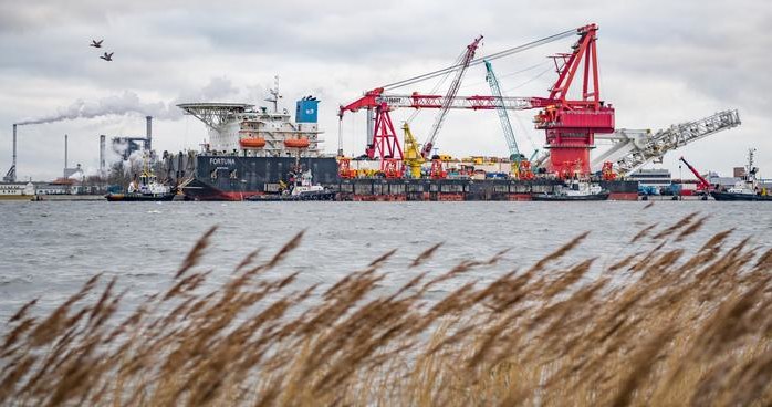 Statek Fortuna układający rury gazociągu Nord Stream 2 /Dmitrij Leltschuk/Sputnik/dpa/picture alliance /Deutsche Welle
