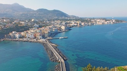 Statek pasażerski uderzył w nabrzeże. Około 50 osób rannych 