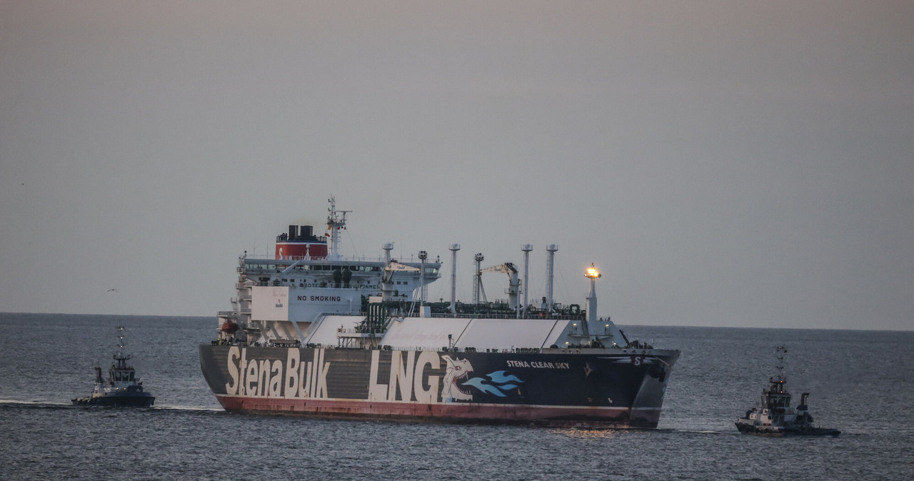 Statek Stena Bulk z gazem LNG na morzu bałtyckim /Fot. Piotr Jedzura /Reporter