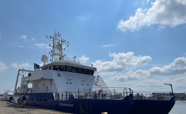 Statki badawcze Oceanograf i Oceania wypłynęły w rejs za koło podbiegunowe