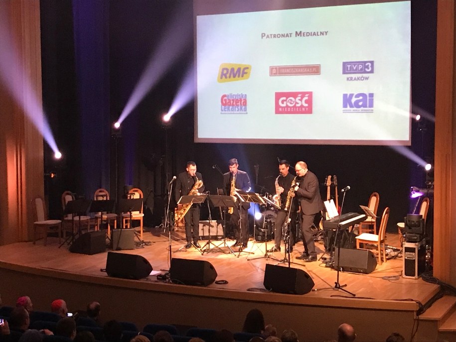 Statuetki rozdano w Sanktuarium Bożego Miłosierdzia w Krakowie /Marek Wiosło /RMF FM