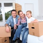 Statystyczna rodzina może kupić nawet jeden pokój więcej niż przed rokiem