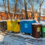 Stawki za wywóz śmieci wzrosną w kolejnym mieście. Winią system kaucyjny 