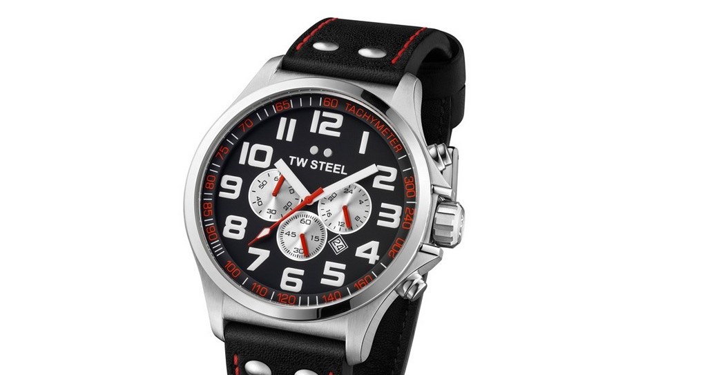 Steel Pilot TW415 - zegarek Supermana /materiały prasowe