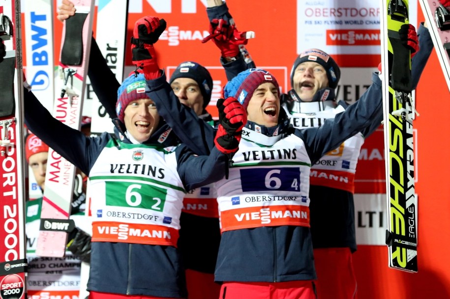 Stefan Hula, Piotr Żyła, Kamil Stoch i Dawid Kubacki / 	Grzegorz Momot    /PAP