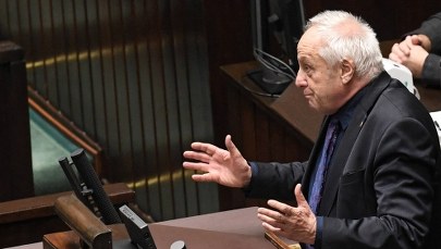 Stefan Niesiołowski złożył wniosek, w którym zrzekł się immunitetu