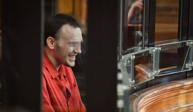 Stefan W. usunięty z sali rozpraw. Śmiał się podczas zeznań świadków