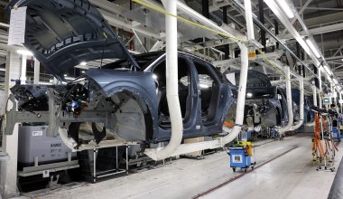 Stellantis będzie produkować chińskie auta w Europie. Tak ominie cła