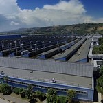 Stellantis i Mercedes zbudują wspólnie fabrykę baterii dla "elektryków"