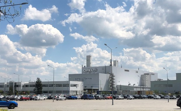 Stellantis w Gliwicach zatrudnia nowych pracowników. Przyjmie blisko tysiąc osób