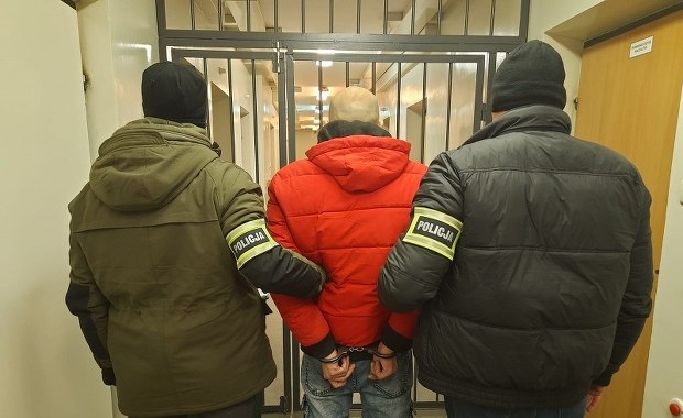 Sterroryzowali kierowcę i brutalnie go pobili. Bracia w rękach policji
