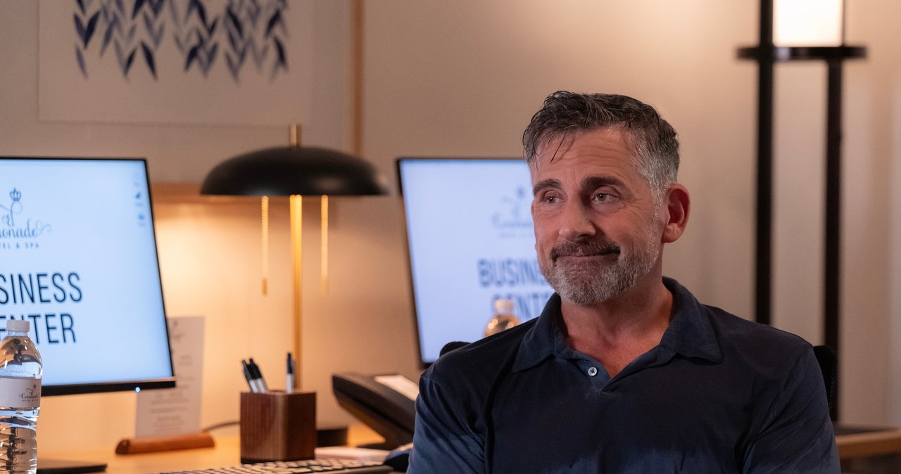 Steve Carell w serialu "Cztery pory roku" /Francisco Roman/Netflix © 2024 /Netflix