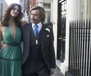 Steve Coogan i Tamsin Egerton w filmie "Prawdziwa historia króla skandali"