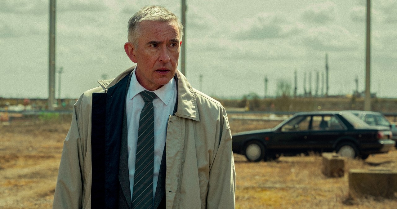 Steve Coogan w serialu "Legendy" /Netflix