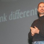 Steve Jobs bierze wolne