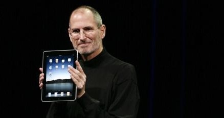 Steve Jobs i jego iPad /AFP