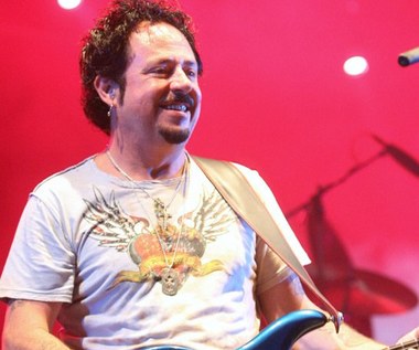 Steve Lukather nagrał partie gitary na płytę Jacksona
