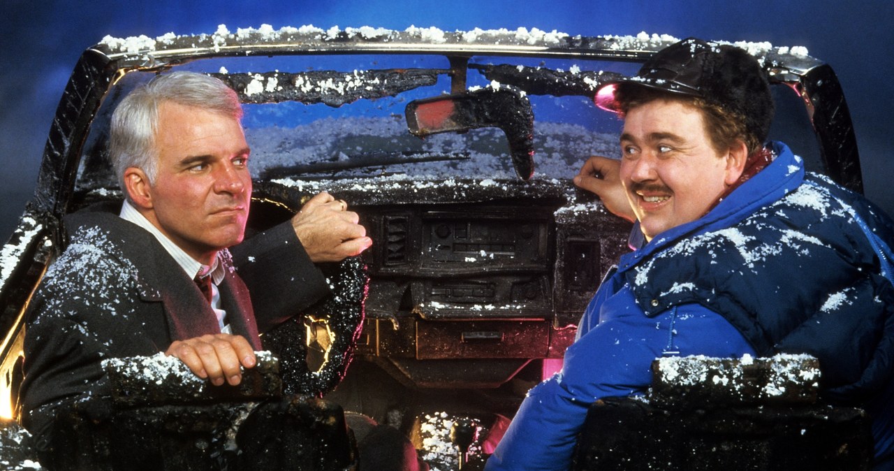 Steve Martin i John Candy w filmie "Samoloty, pociągi i samochody" / Paramount Pictures / Handout /Getty Images