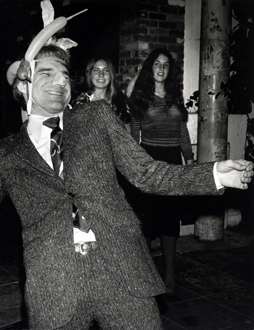 Steve Martin na otwarciu baru Roxy w 1977 roku / Ron Galella/Ron Galella Collection  /Getty Images