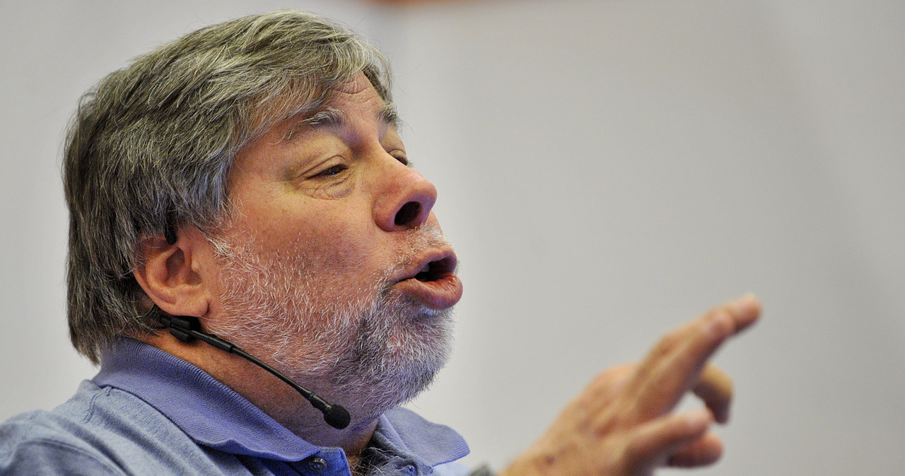 Steve Wozniak oświadczył, że zaczyna mieć "złe przeczucia" co do rosnącej złożoności sztucznej inteligencji. /AFP