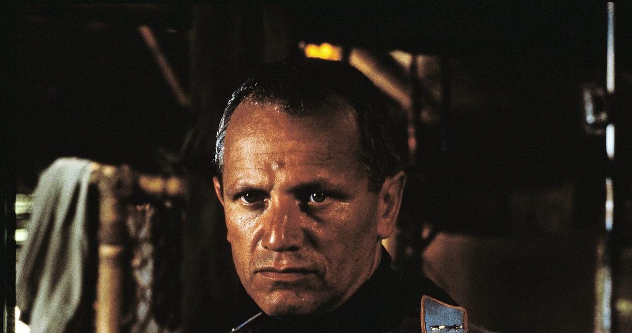 Steven Berkoff w filmie "Rambo II" /Mary Evans/All Film Archive/Tristar Pictures/East News /East News