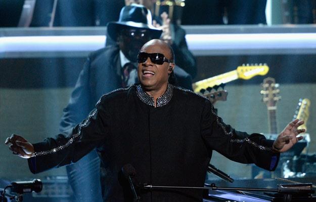 Stevie Wonder nie może żyć bez muzyki (fot. Kevork Djansezian) /Getty Images