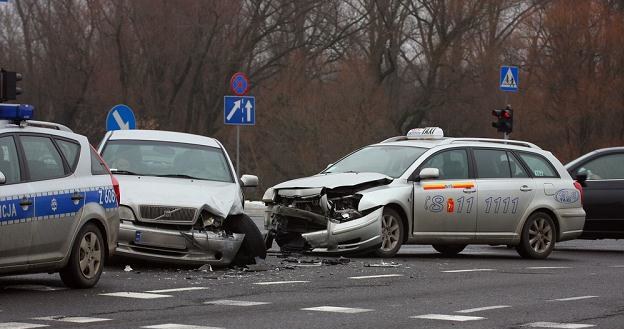 Stłuczka nie z twojej winy? Bierz auto zastępcze / Fot: Dariusz Borowicz /Reporter