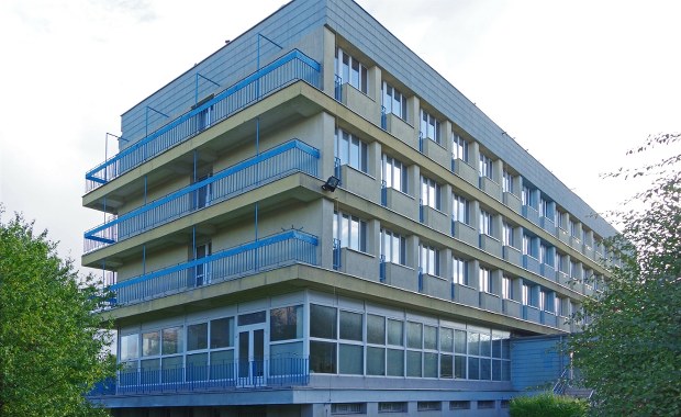 Stoi tuż obok plaży. Sopocki akademik czeka remont i rozbudowa