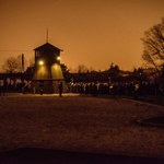 "Stoimy przed barakiem, śliczny zachód słońca". Ujawniono pamiętnik 16-latki z obozu na Majdanku