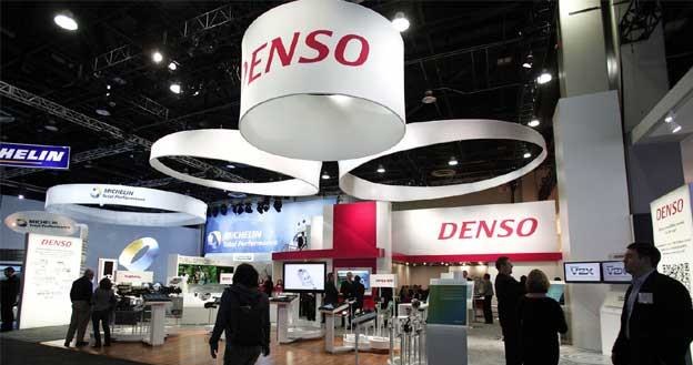 Stoisko Denso na tegorocznym North American International Auto Show /AFP