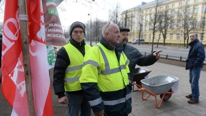 Stołeczni urzędnicy chcą kar dla protestujących rolników
