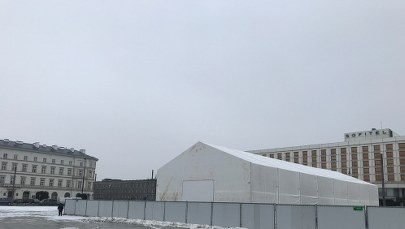 Stołeczny ratusz rozważa pozew cywilny ws. budowy pomnika smoleńskiego