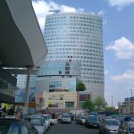 Stolica przoduje w zarobkach