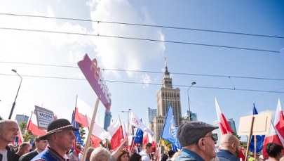 Stolica szykuje się na polityczną niedzielę. Ulicami Warszawy przejdą dwa marsze