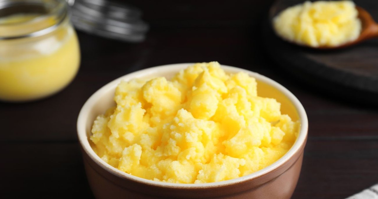 Stosuj do smażenia zamiast masła. Nie przypala się o wspiera zdrowie jelit /Africa images /Canva Pro