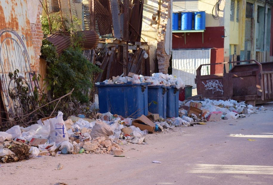 Tam nie ma żebraków, tylko "nielegalni uczestnicy recyklingu"