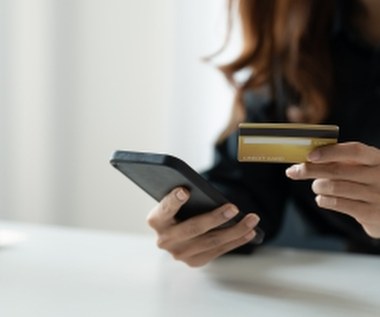 Straciła ponad 300 tys. złotych. Dała się oszukać "na kryptowaluty"