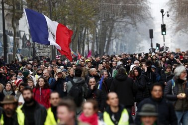 Strajk generalny we Francji: Zamknięte szkoły i paraliż komunikacyjny