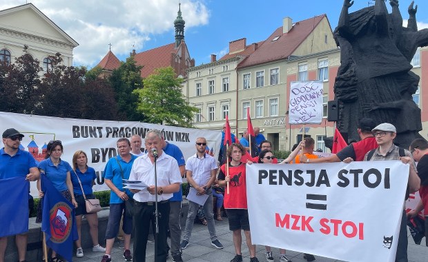 Strajk kierowców i motorniczych w Bydgoszczy. "Pensja stoi, MZK stoi"